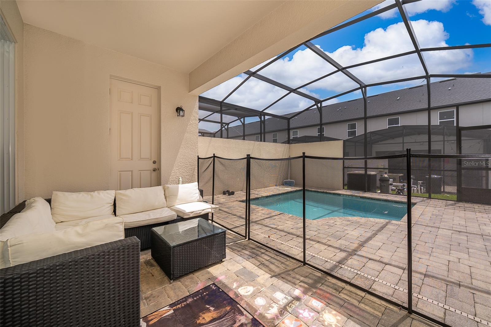 Image 16 of 36 For 1660 Tropical Palms Circle