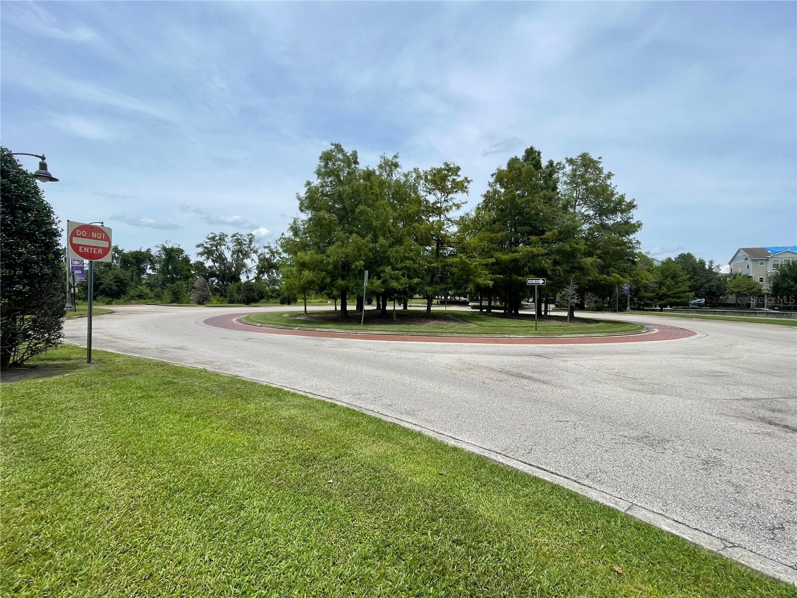 Image 4 of 6 For  Oviedo Blvd  