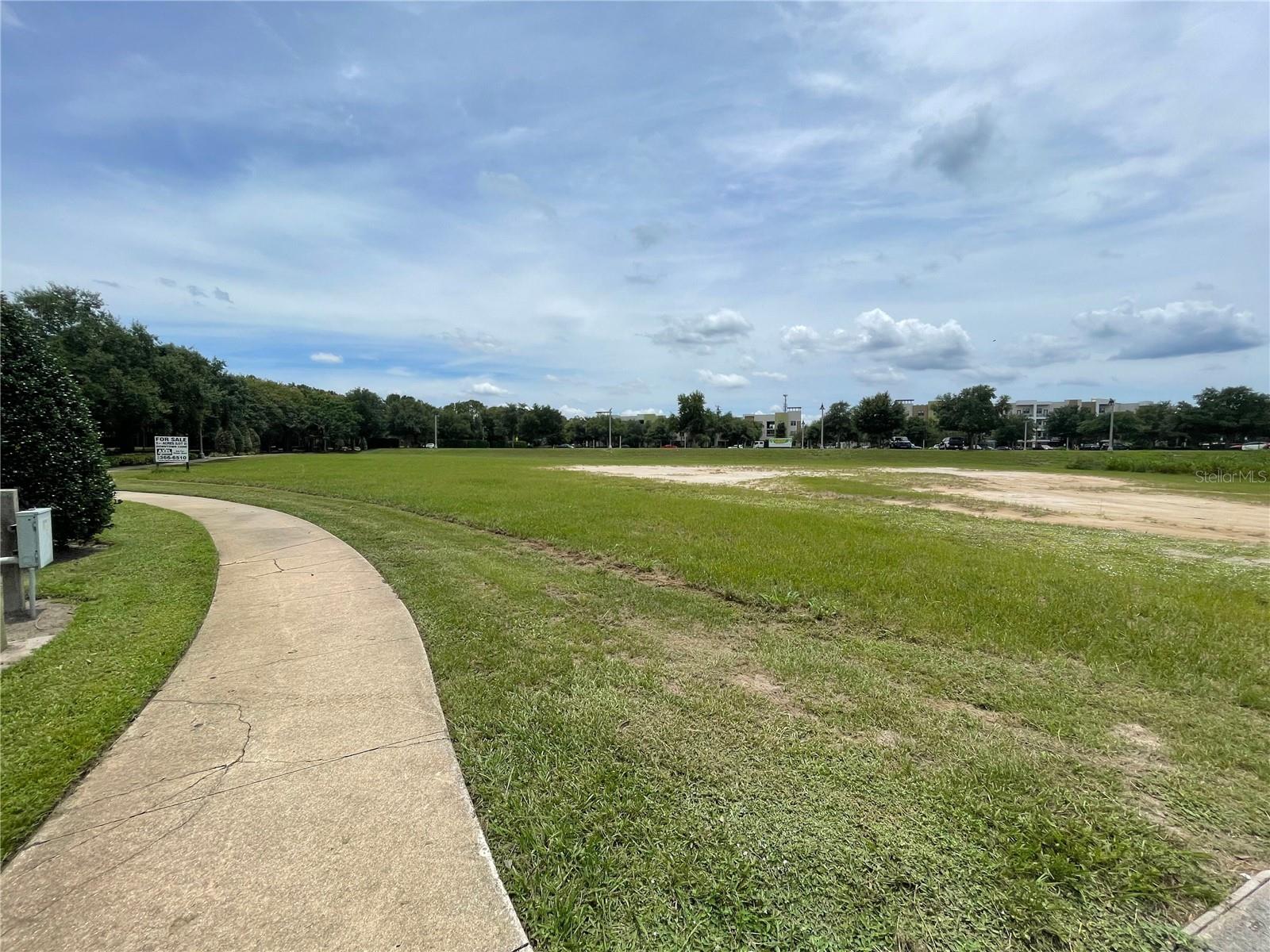 Image 6 of 6 For  Oviedo Blvd  