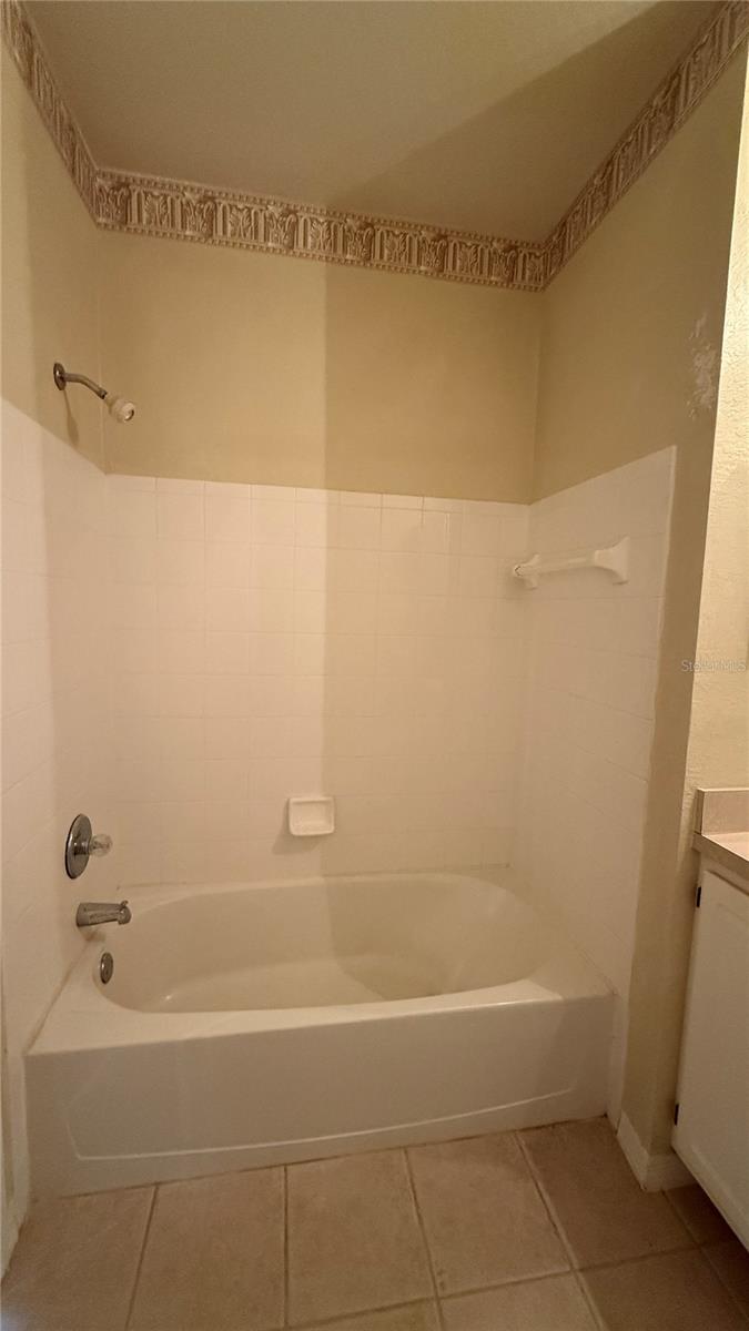 Image 14 of 28 For 2525 Maitland Crossing Way 205