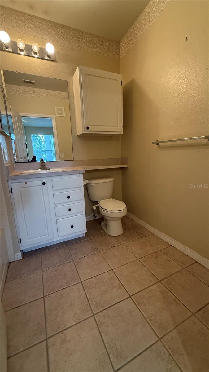 Image 8 of 28 For 2525 Maitland Crossing Way 205