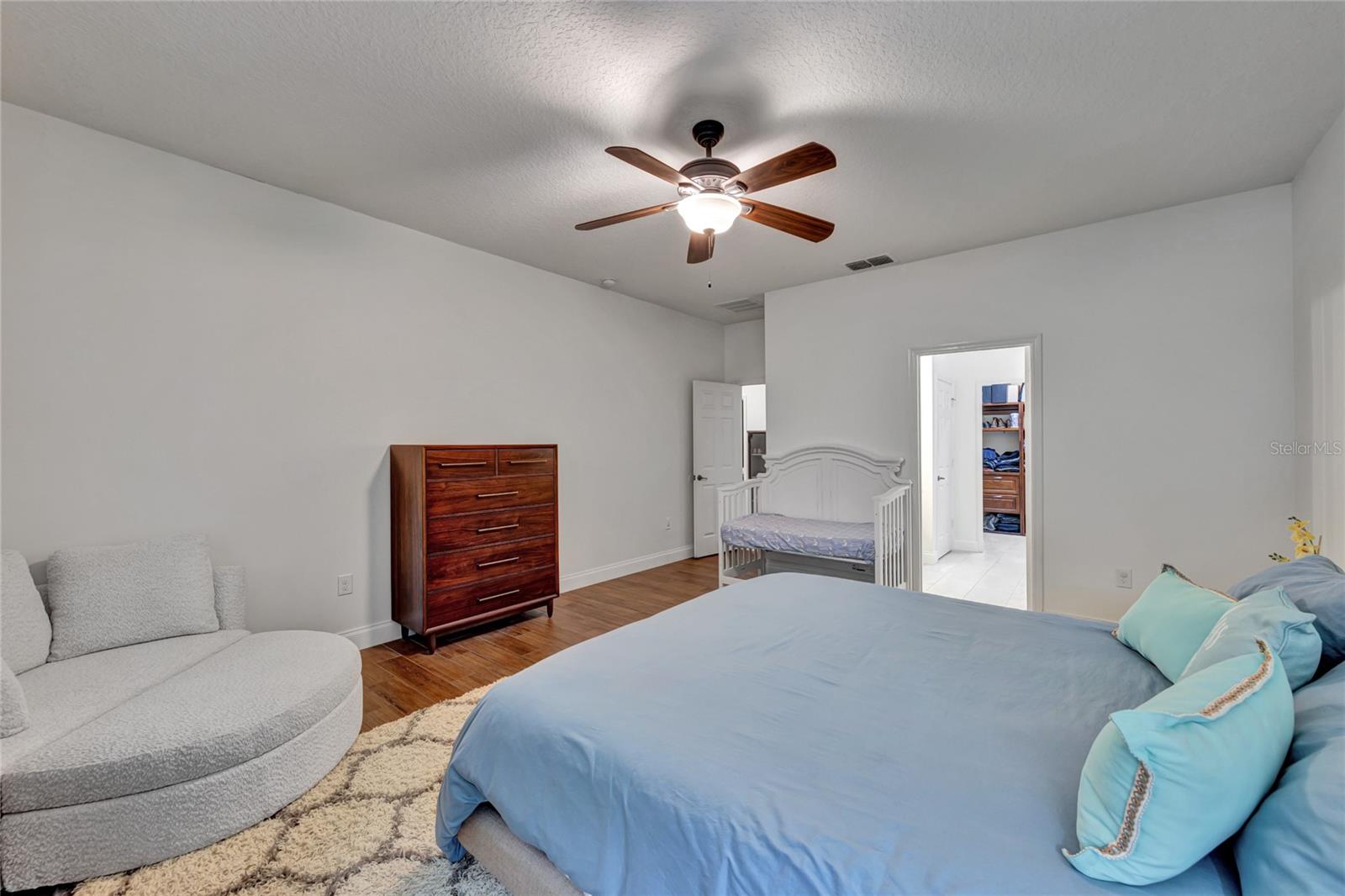 Image 12 of 34 For 8827 Arrabida Lane