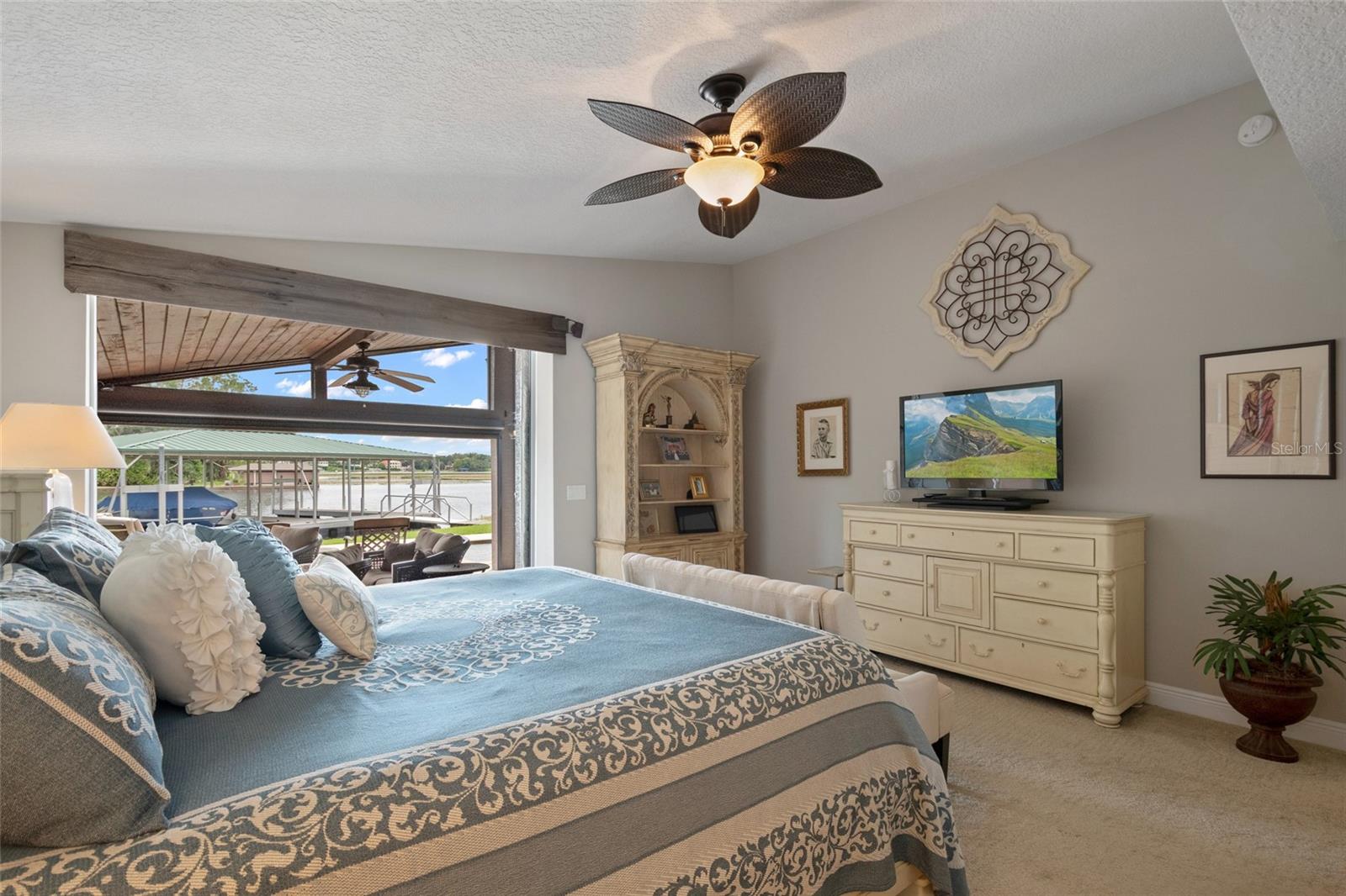 Image 30 of 79 For 9070 Ron Den Lane