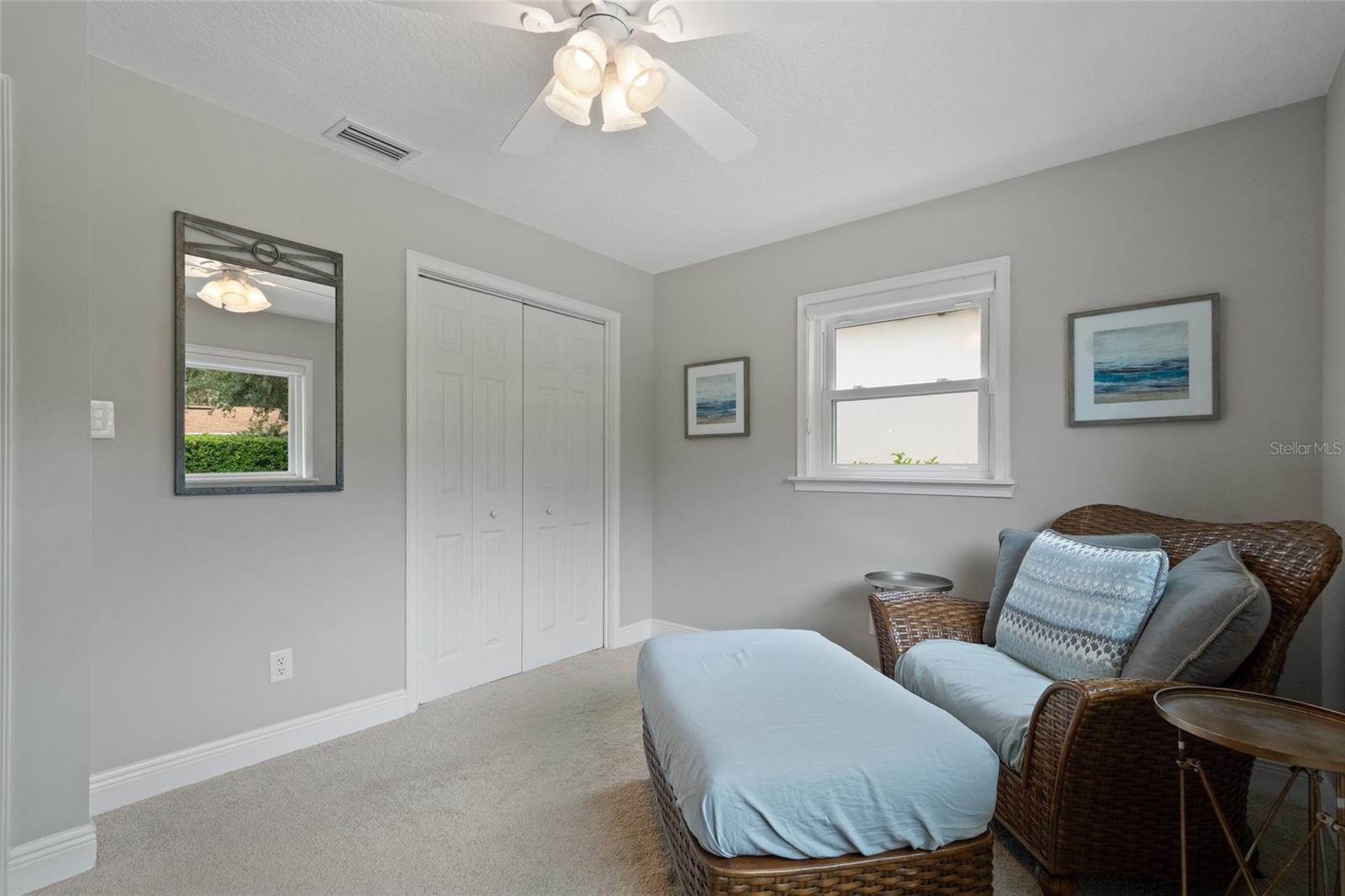 Image 36 of 79 For 9070 Ron Den Lane