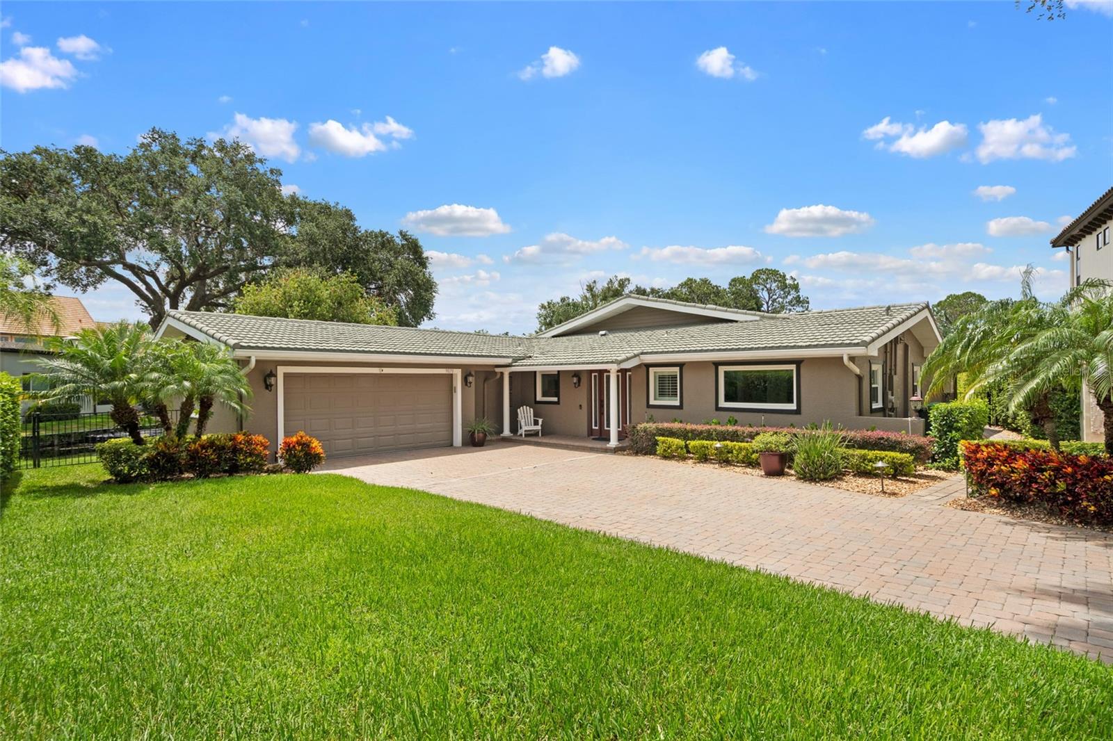 Image 77 of 79 For 9070 Ron Den Lane