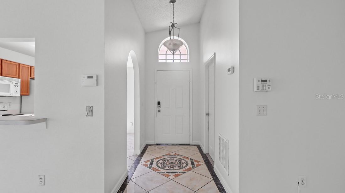 Image 3 of 22 For 2808 Ridge Cove Court