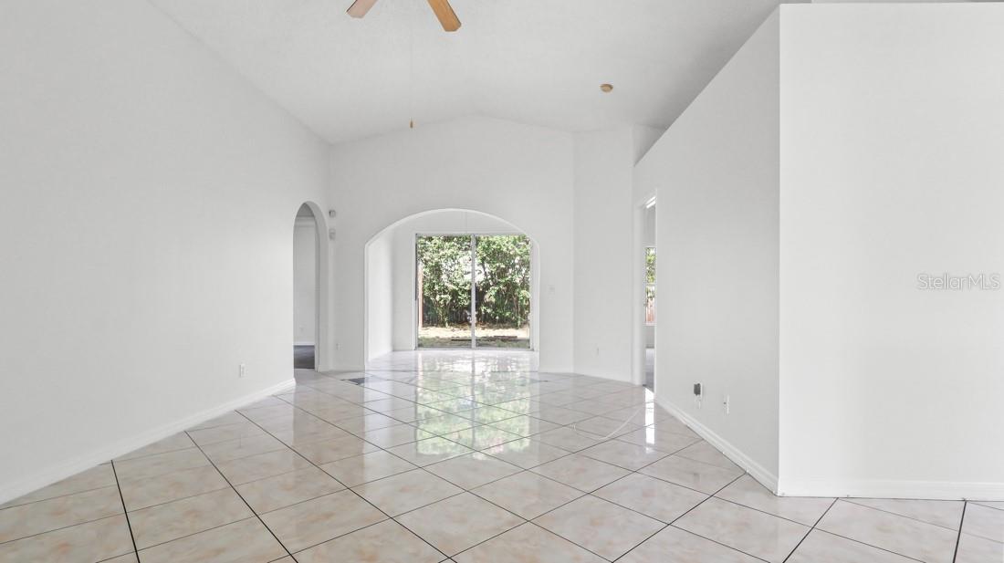 Image 6 of 22 For 2808 Ridge Cove Court