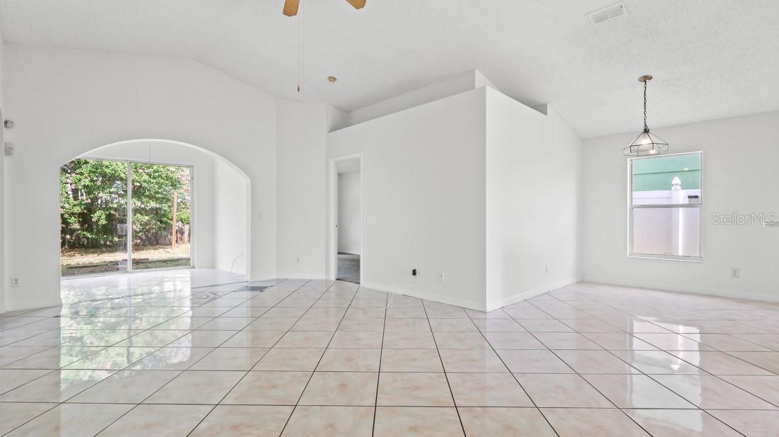 Image 7 of 22 For 2808 Ridge Cove Court