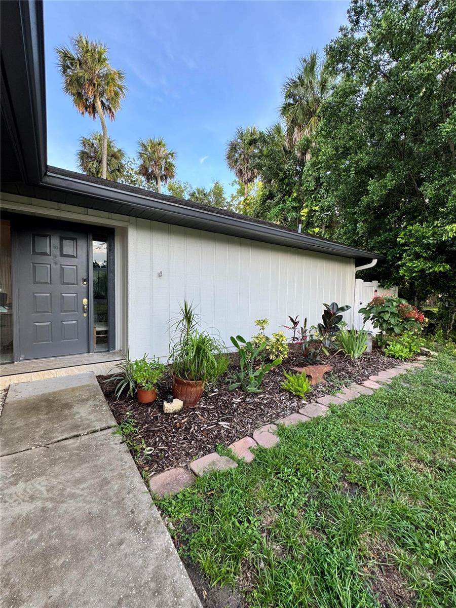Image 10 of 39 For 5924 Lantern Court