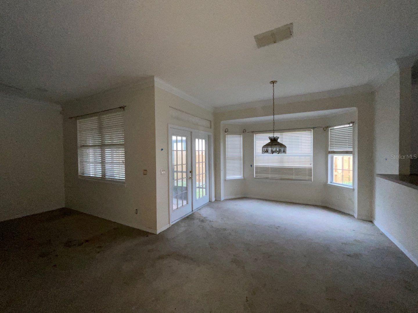Image 8 of 26 For 2625 Queen Mary Place