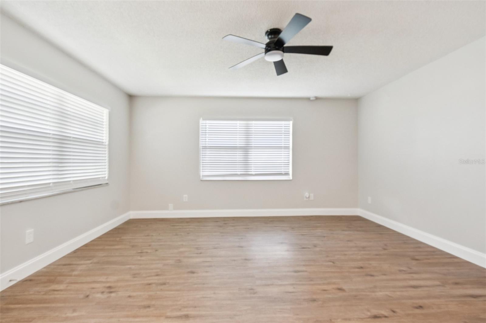 Image 12 of 26 For 1811 Queen Palm Drive