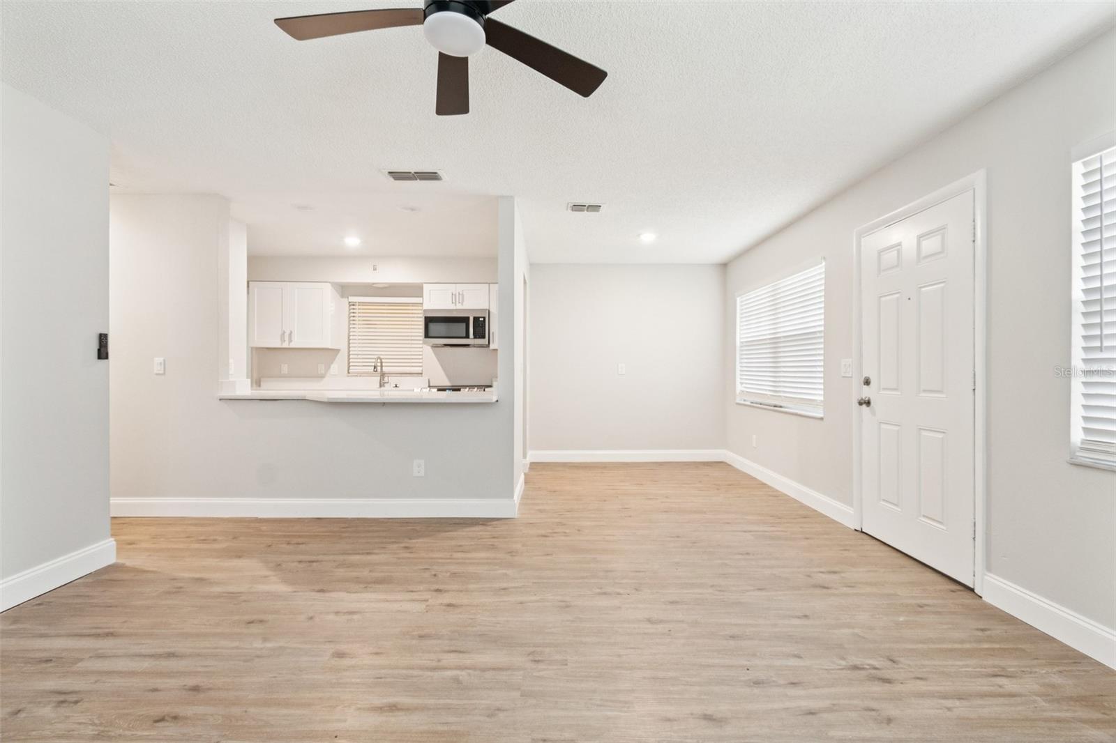 Image 2 of 26 For 1811 Queen Palm Drive