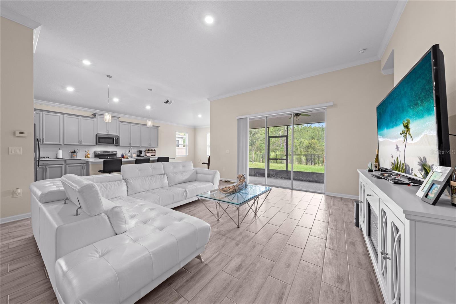 Image 10 of 53 For 1729 Chatsworth Circle