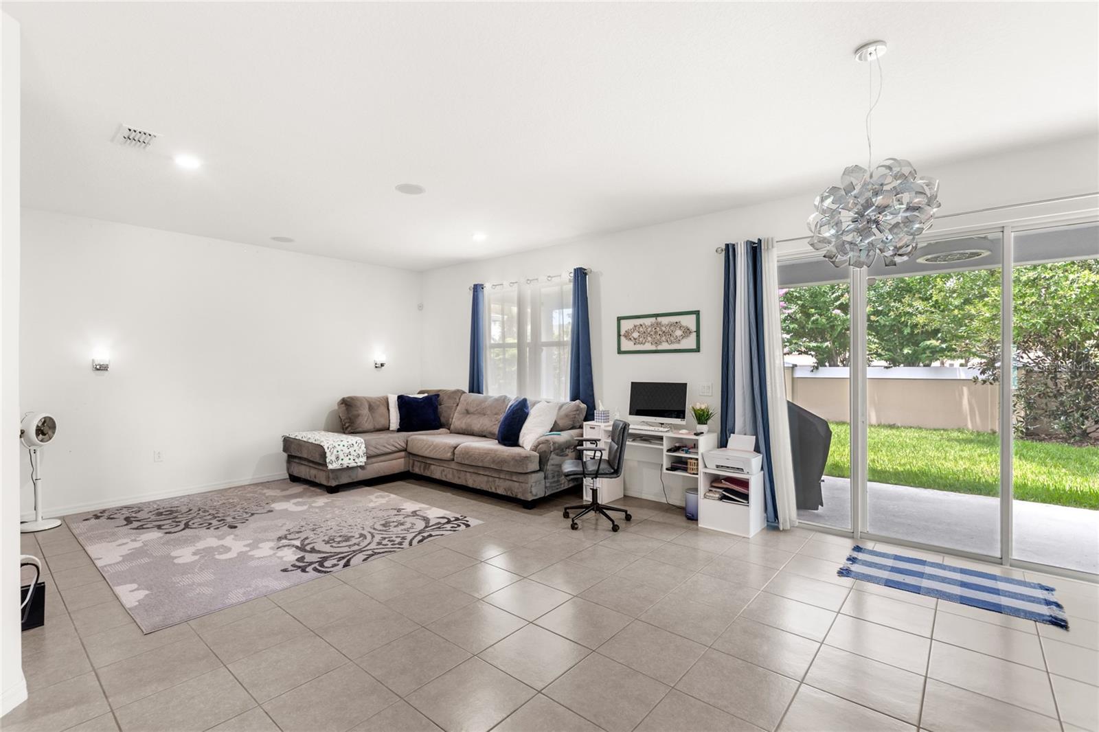 Image 8 of 34 For 8018 Bowery Drive