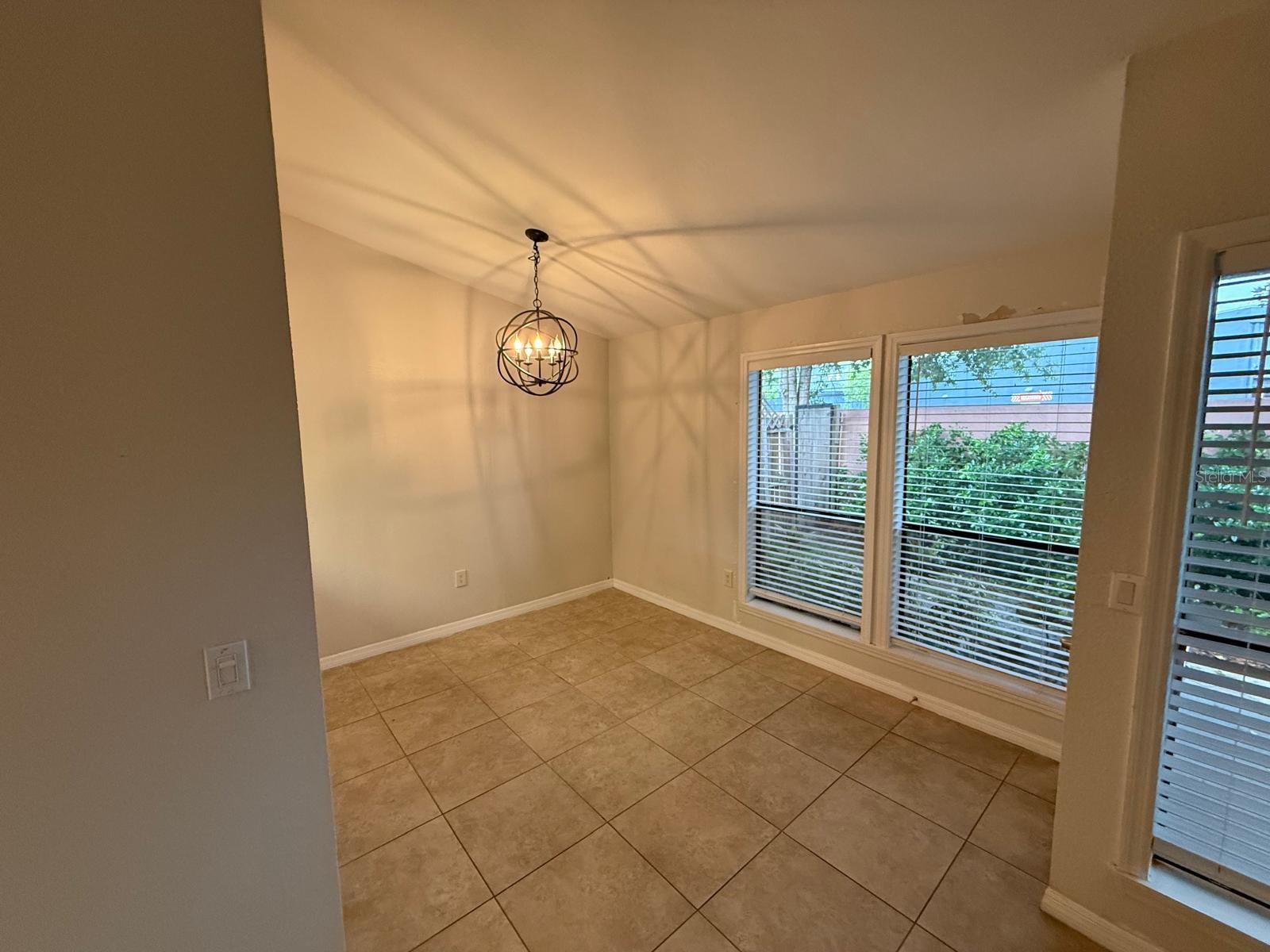 Image 6 of 43 For 614 Grenadine Court S