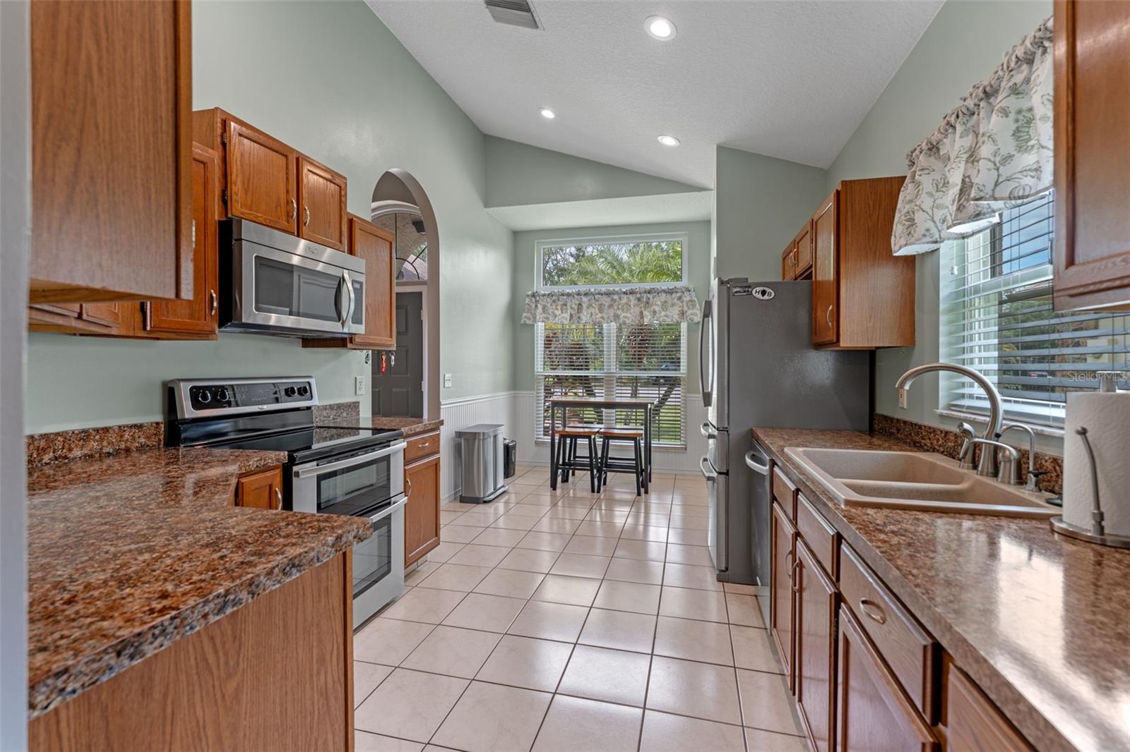 Image 8 of 28 For 1041 Mccully Court