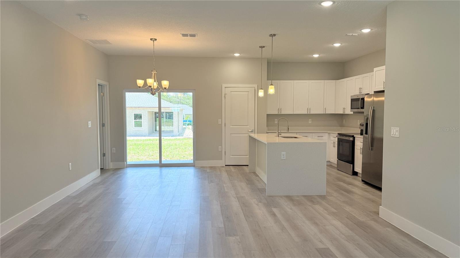 Image 4 of 30 For 14374 33rd Court Road