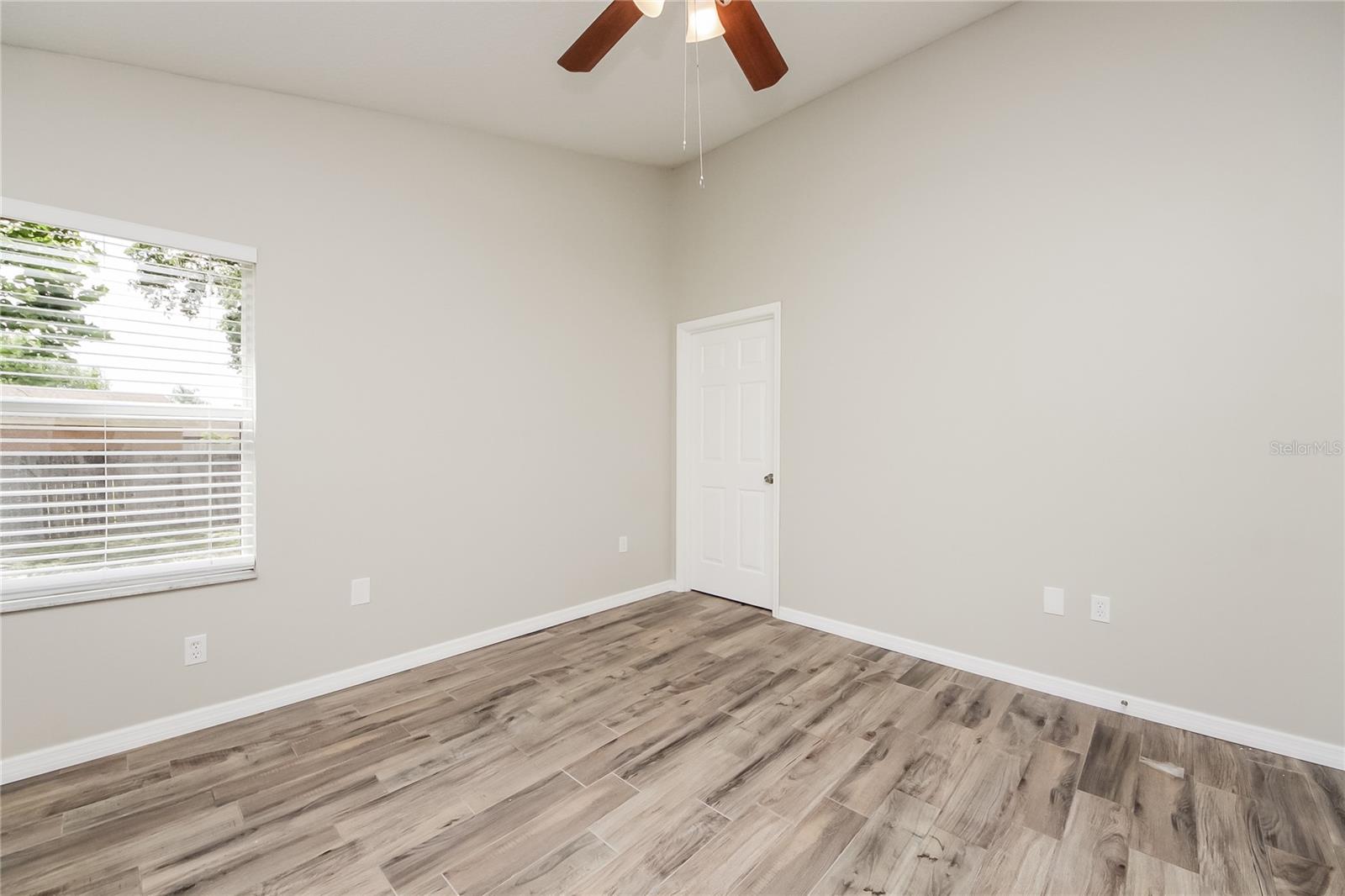Image 11 of 16 For 1186 Eden Drive