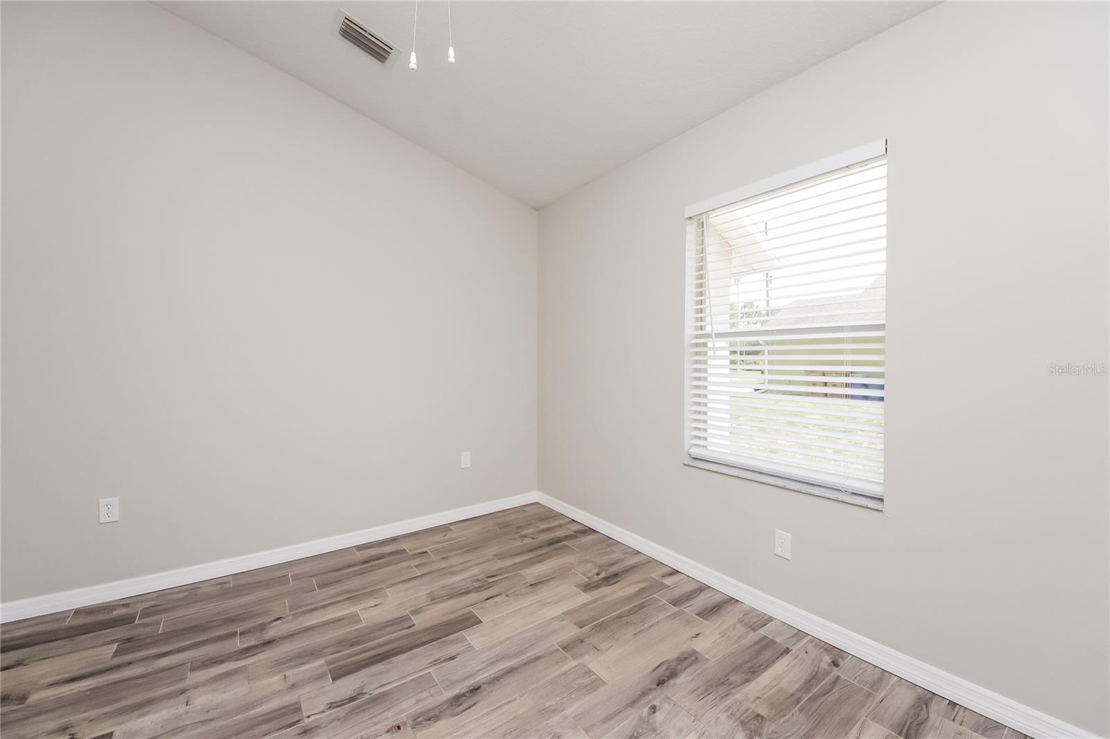 Image 13 of 16 For 1186 Eden Drive