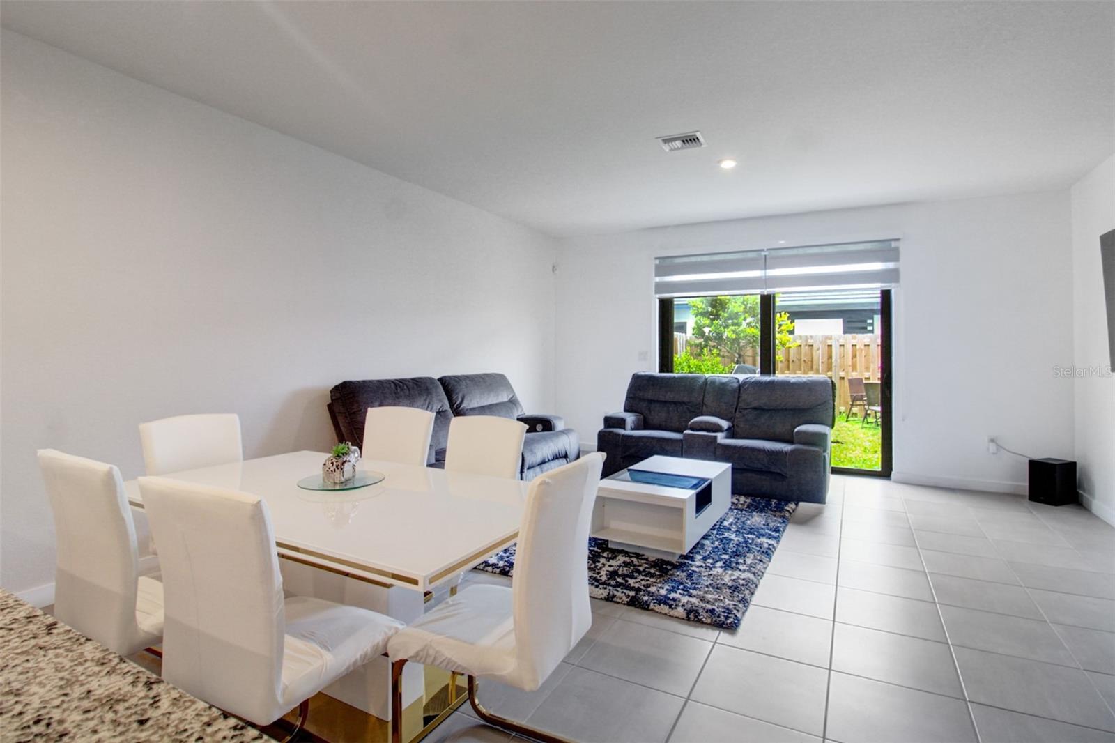 Image 15 of 41 For 10844 232nd Terrace