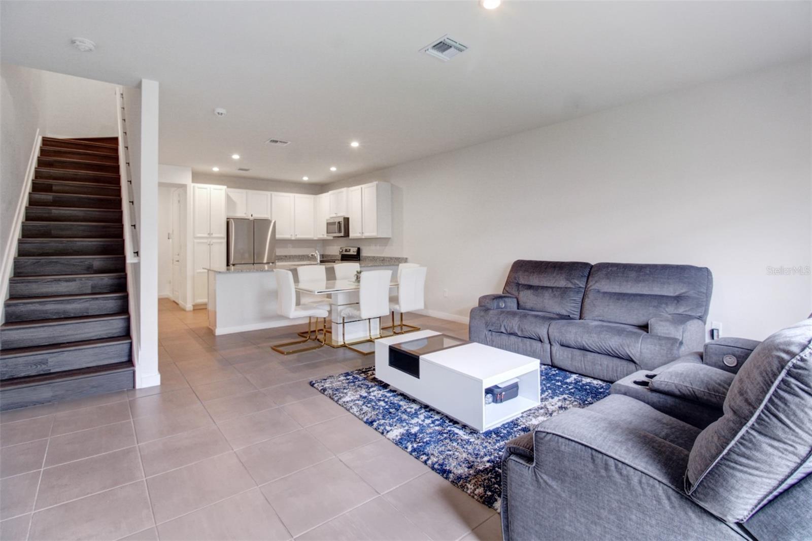 Image 17 of 41 For 10844 232nd Terrace