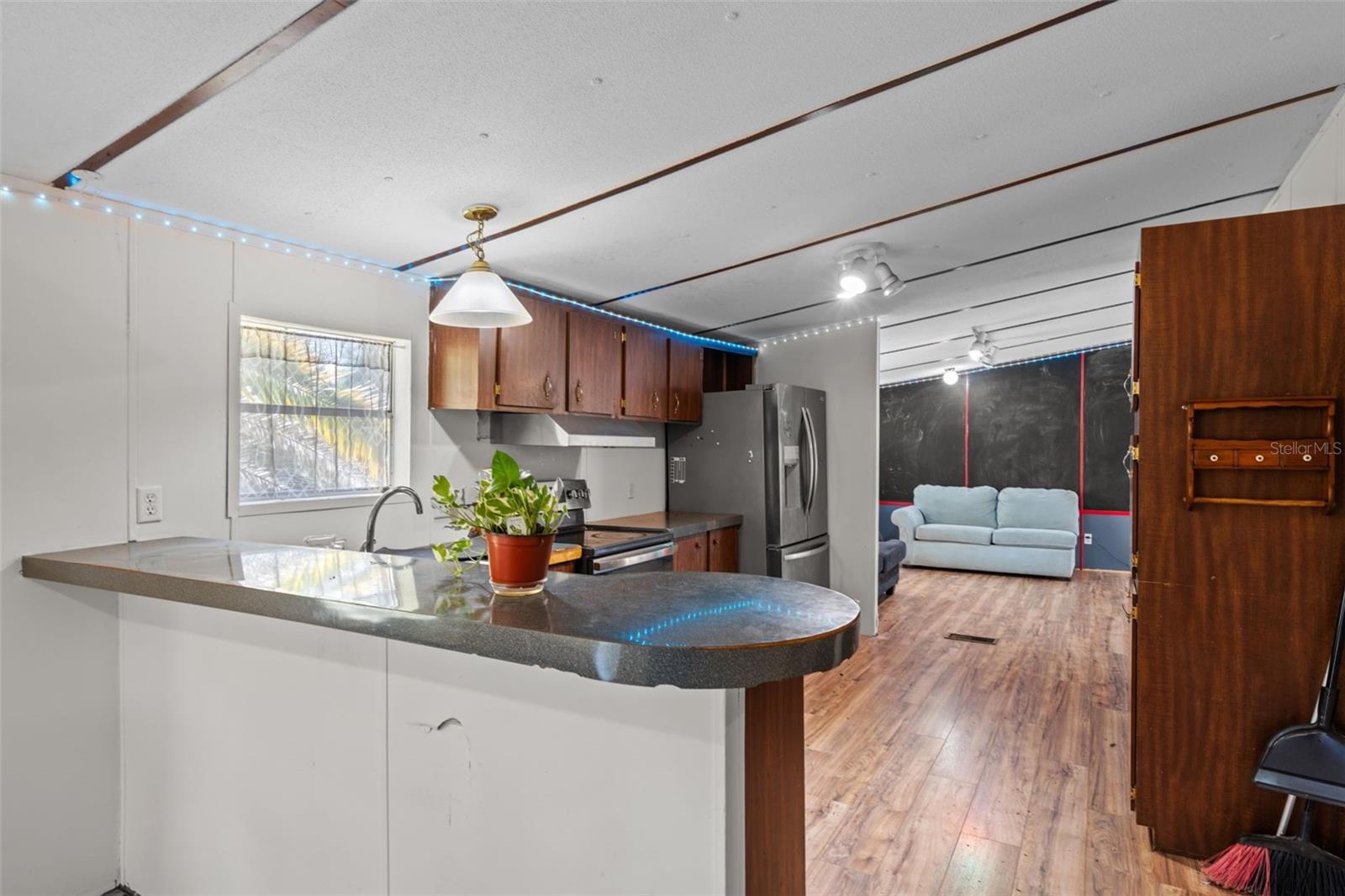 Image 9 of 44 For 31315 Benton Drive