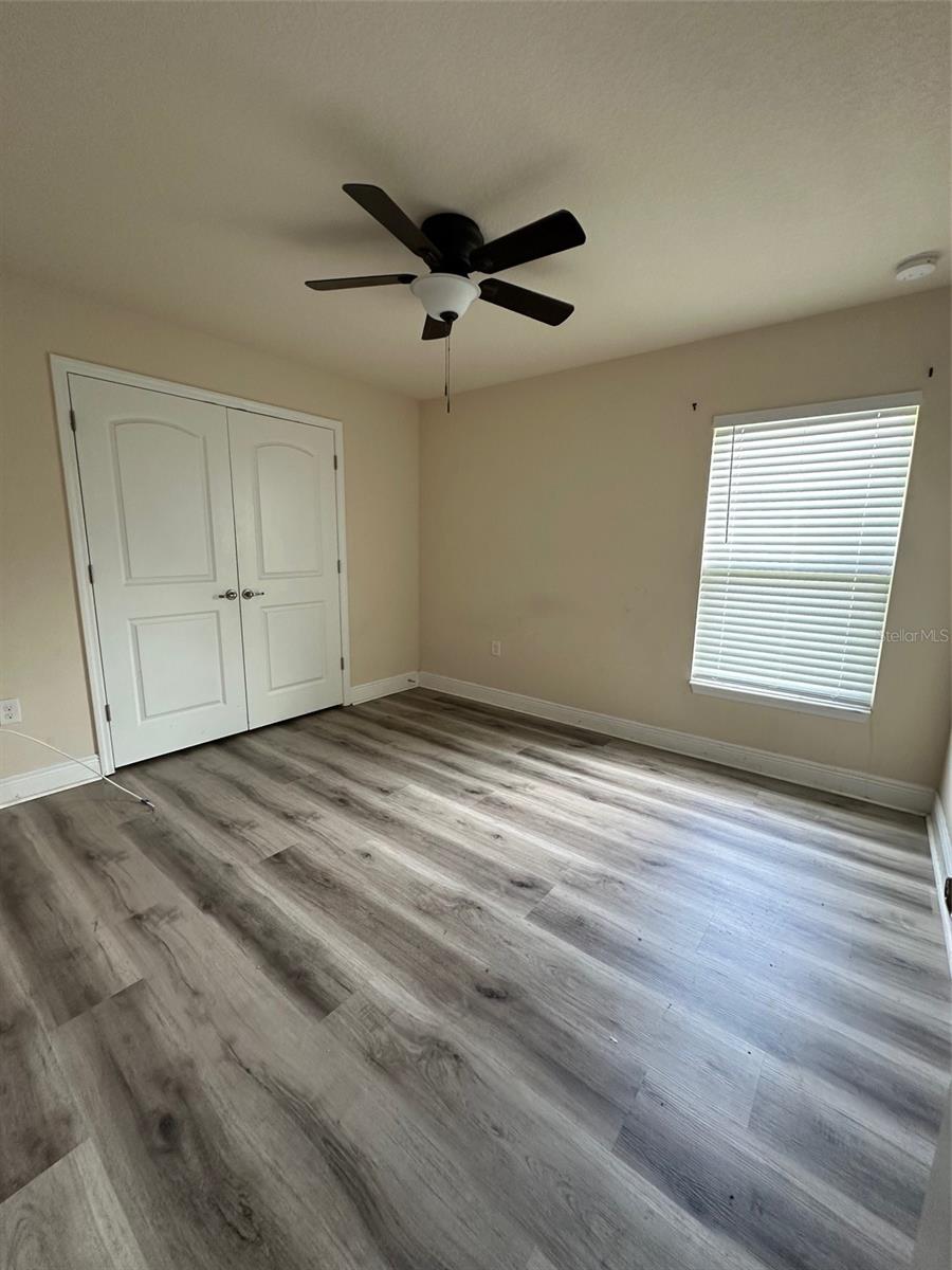 Image 12 of 18 For 220 Nardo Avenue Sw
