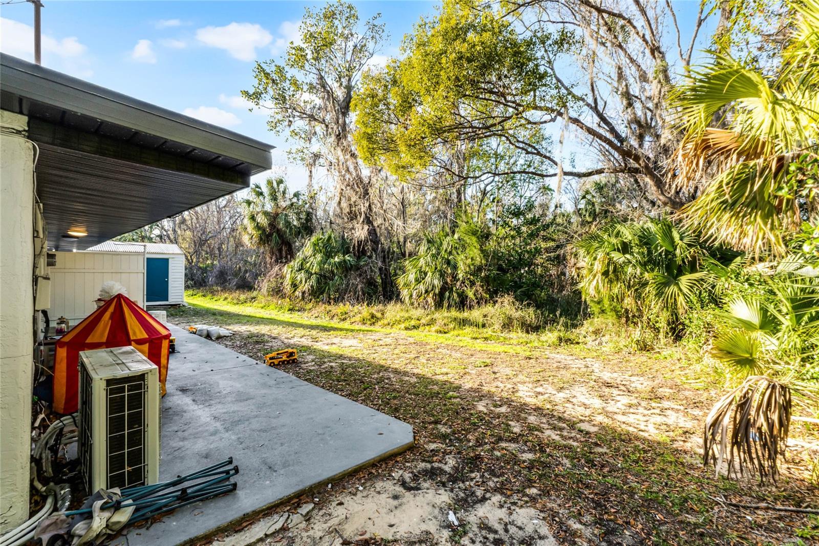 Listing photo id 12 for 767 6th Street