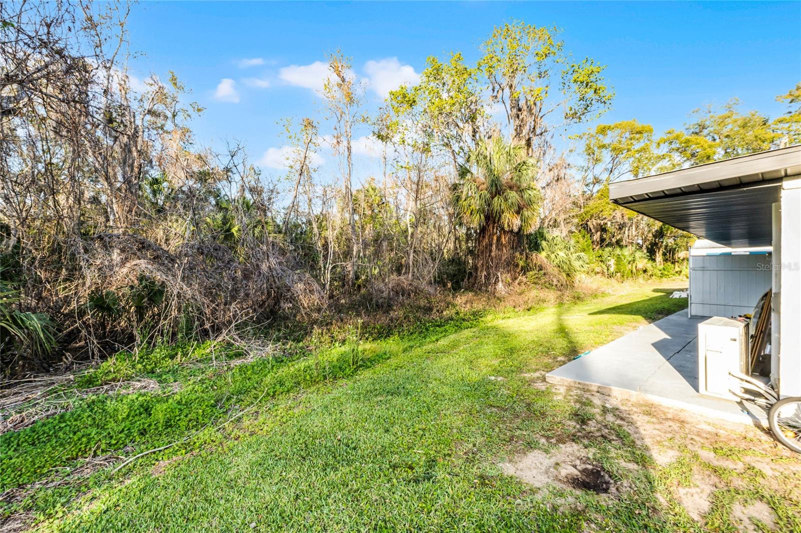 Listing photo id 15 for 767 6th Street