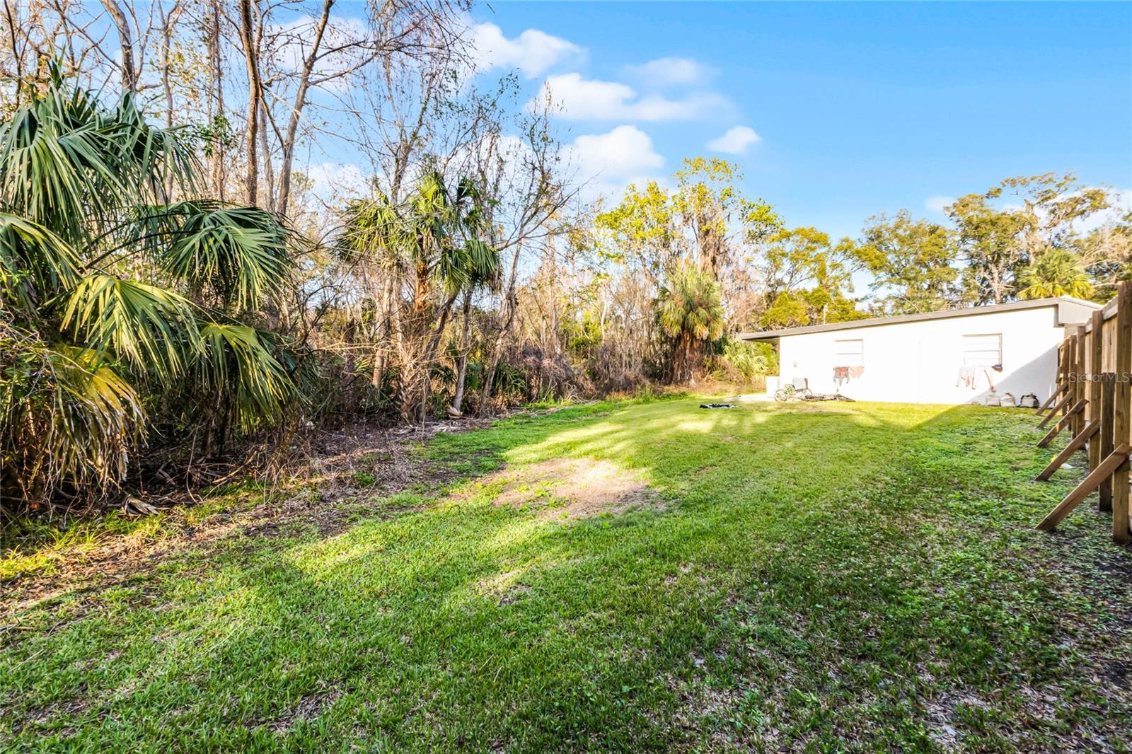 Listing photo id 16 for 767 6th Street