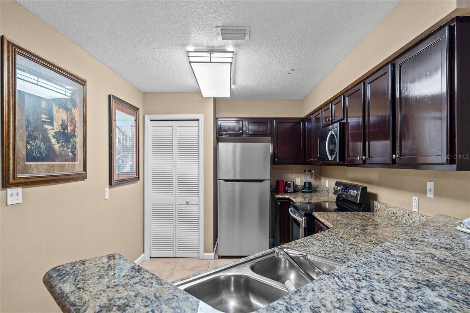Image 12 of 66 For 8763 Worldquest Boulevard 5104