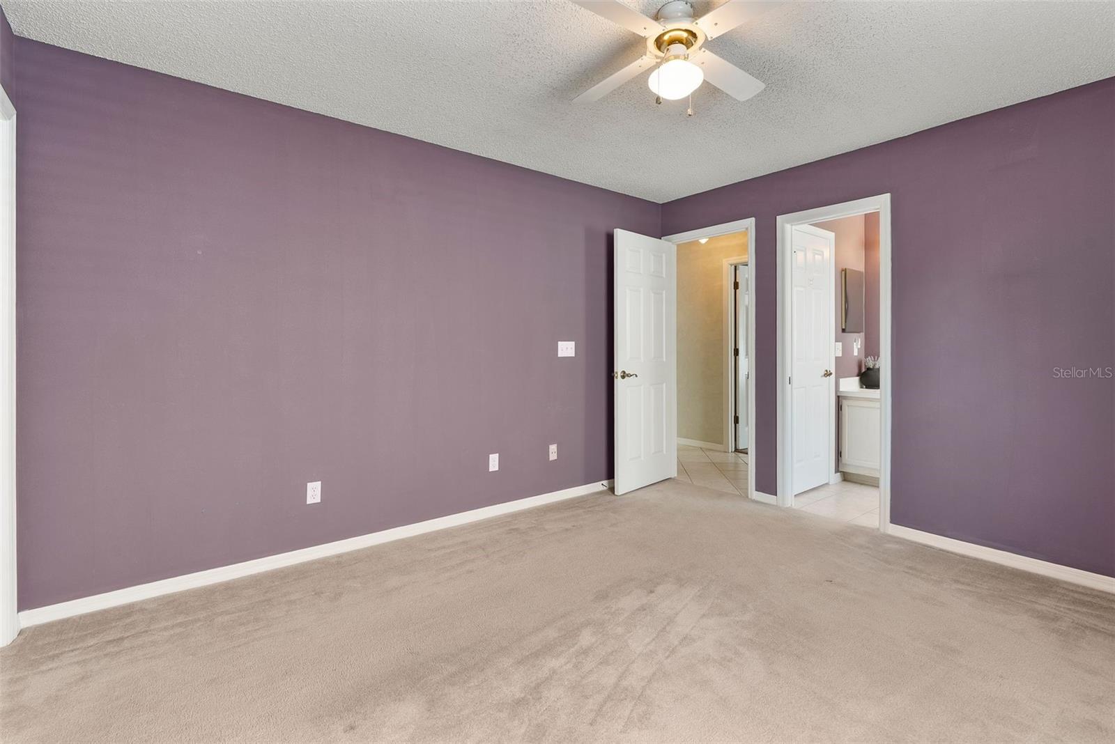 Image 18 of 38 For 12910 Forestedge Circle