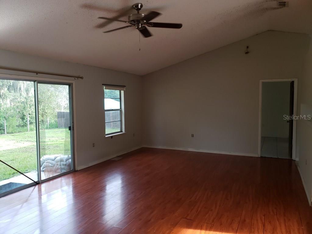 Image 5 of 11 For 3314 Shalimar Circle