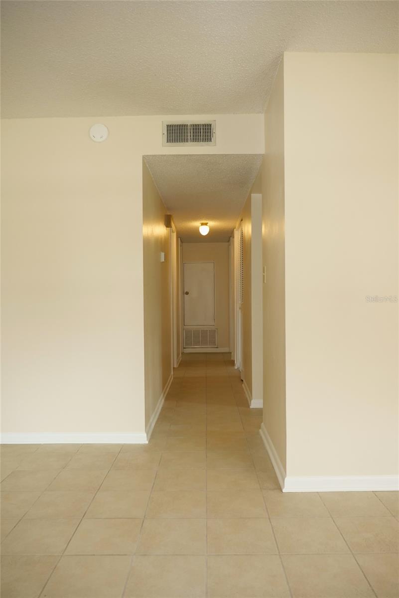 Image 6 of 13 For 1414 Guernsey Street