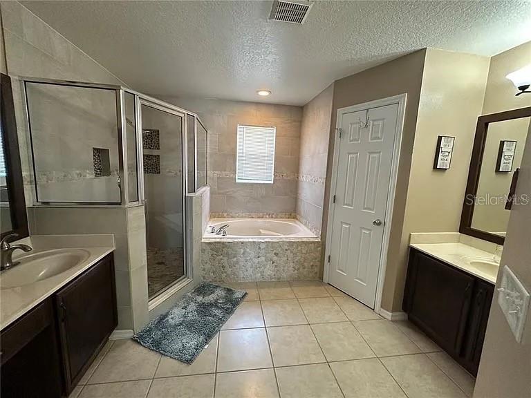 Image 4 of 5 For 2423 Willow Tree Lane