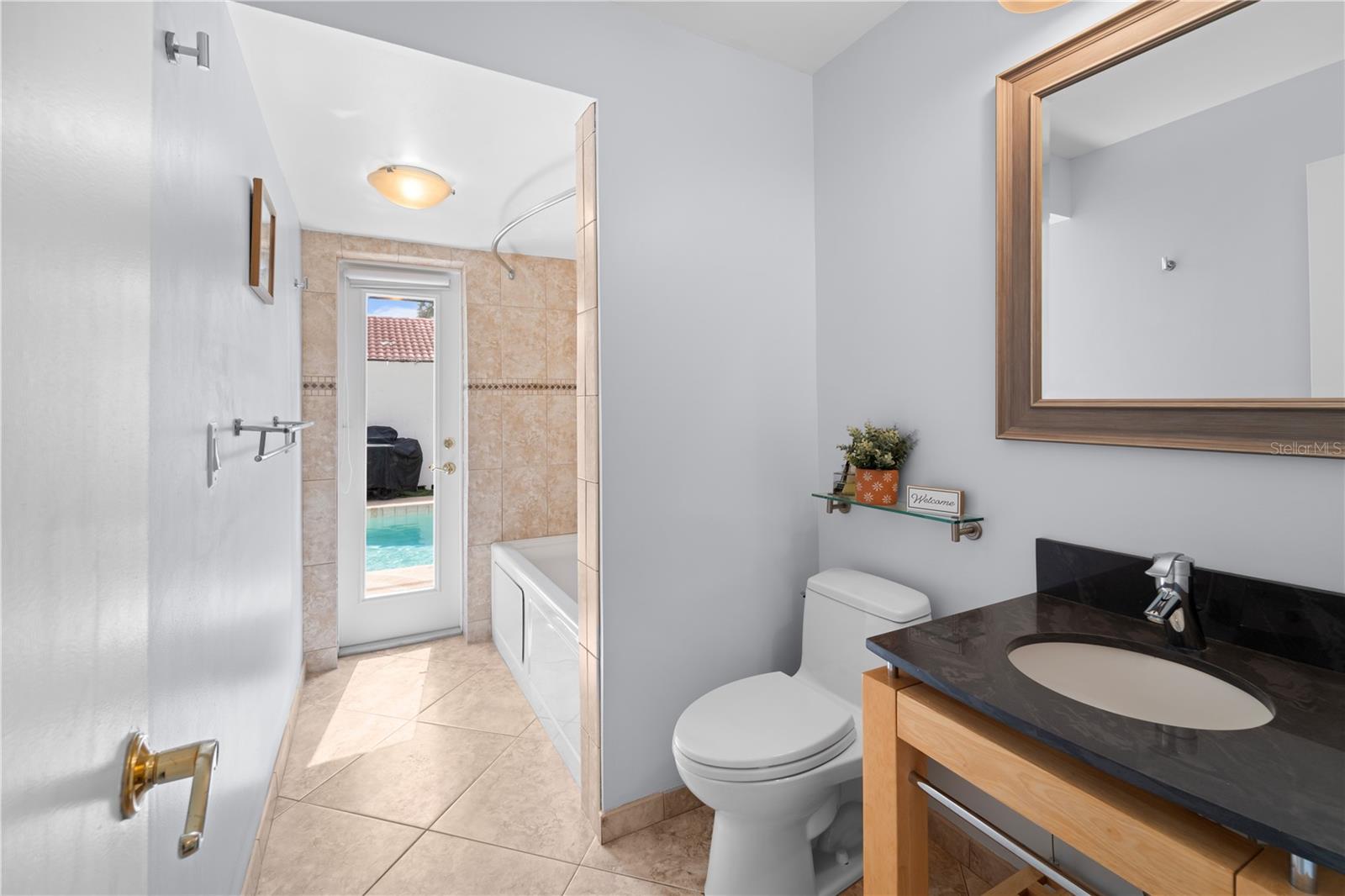 Image 24 of 30 For 5003 Nassau Circle 1