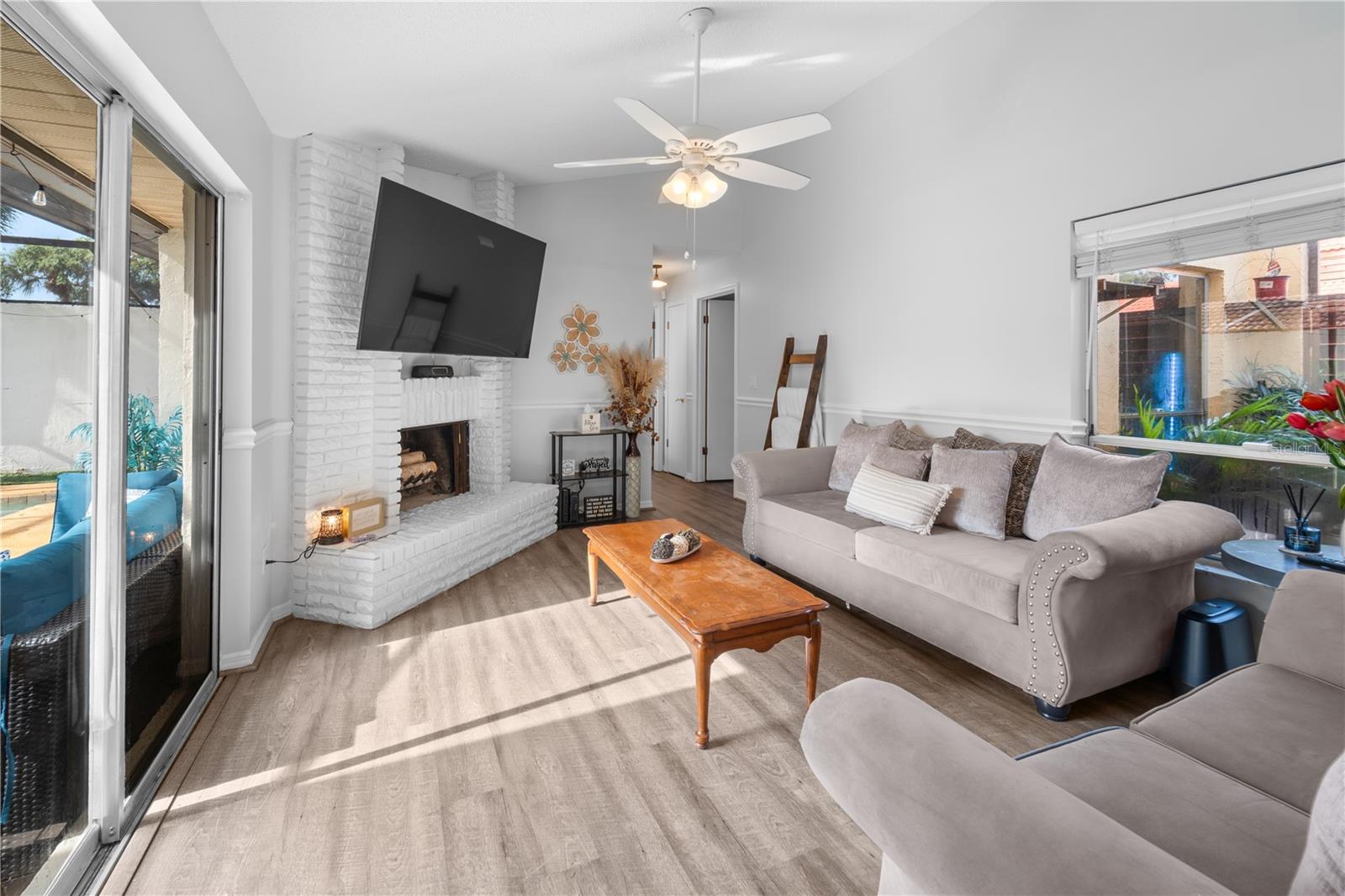 Image 3 of 13 For 5003 Nassau Circle 1
