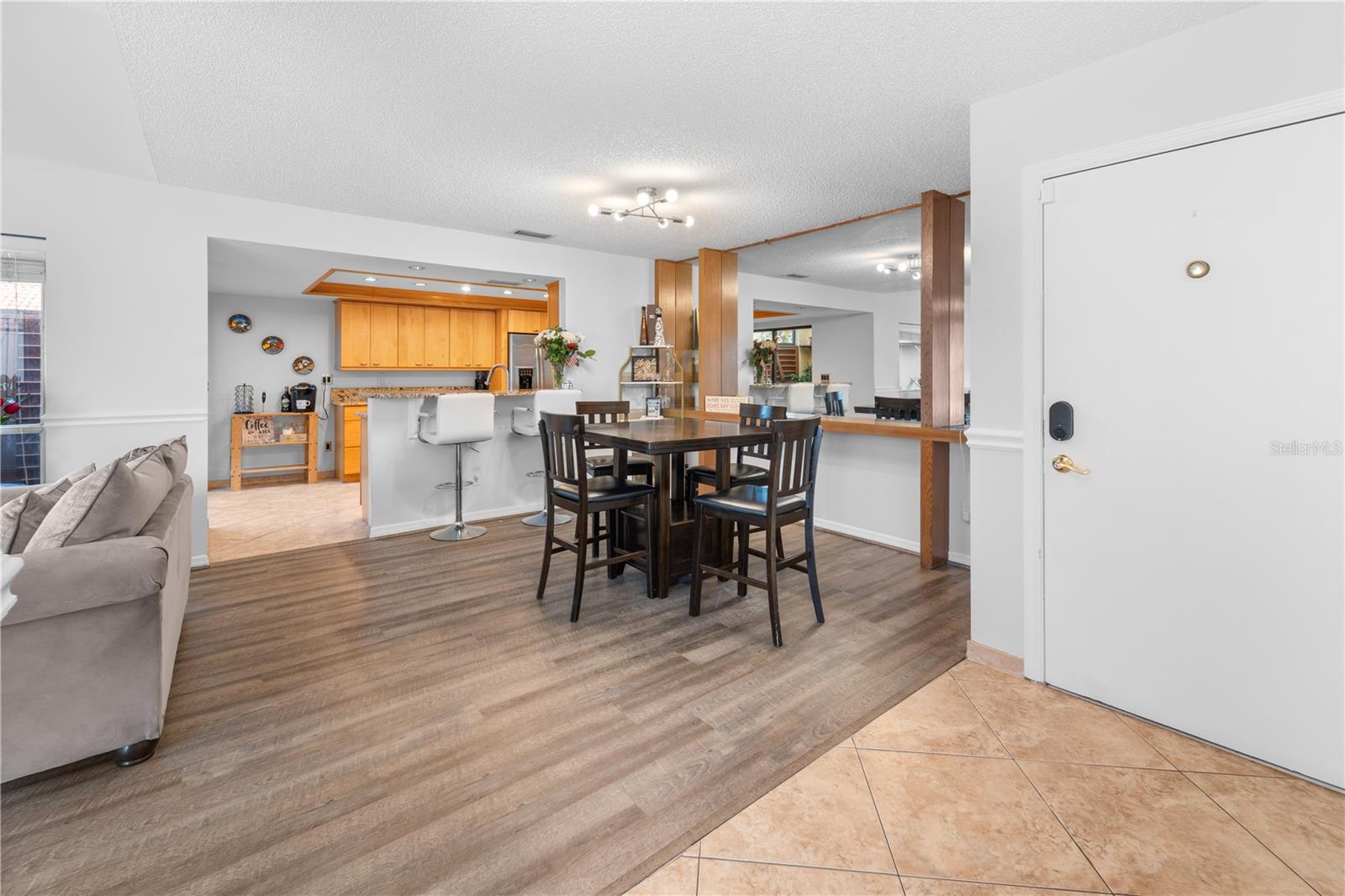 Image 4 of 13 For 5003 Nassau Circle 1