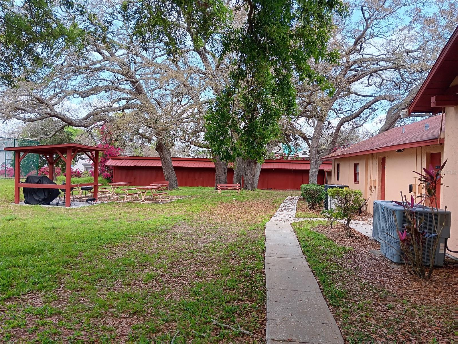 Image 15 of 15 For 2806 Powers Drive 8