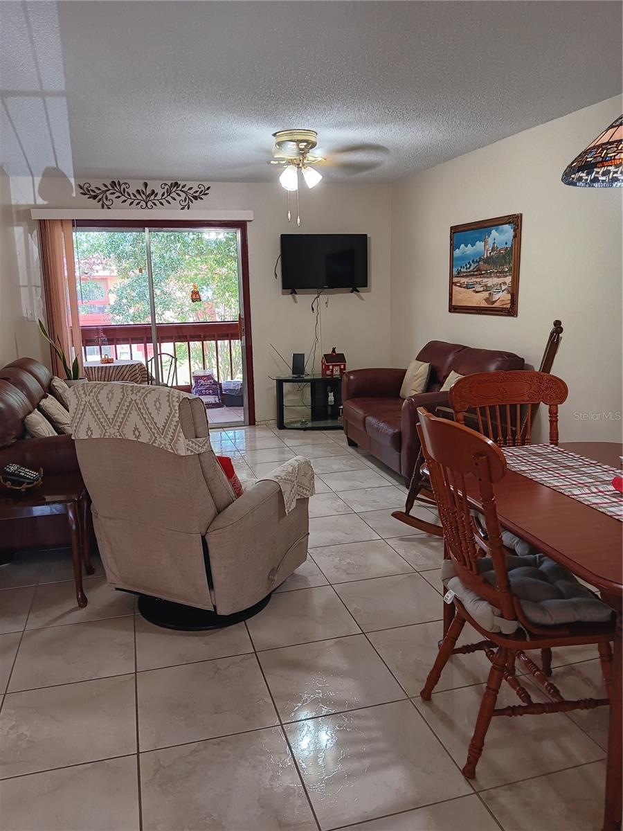 Image 4 of 15 For 2806 Powers Drive 8