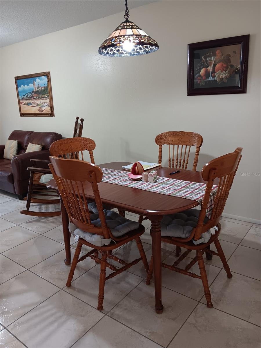 Image 5 of 15 For 2806 Powers Drive 8