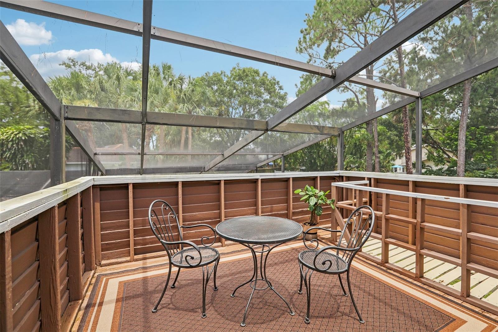 Image 17 of 35 For 3309 El Amador Court