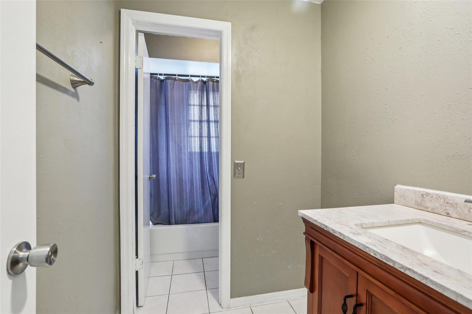 Image 26 of 35 For 3309 El Amador Court