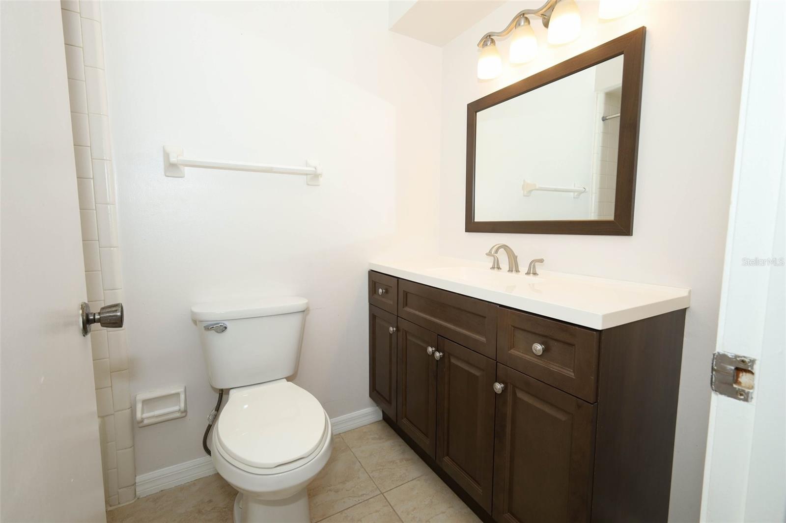 Image 20 of 56 For 2517 Windward Way
