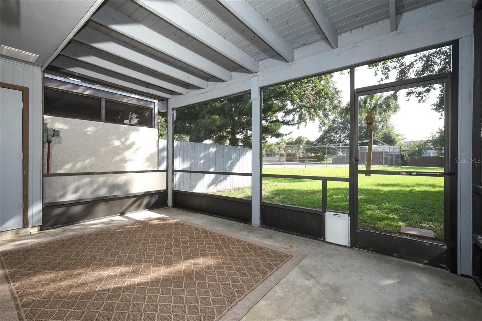 Image 30 of 56 For 2517 Windward Way
