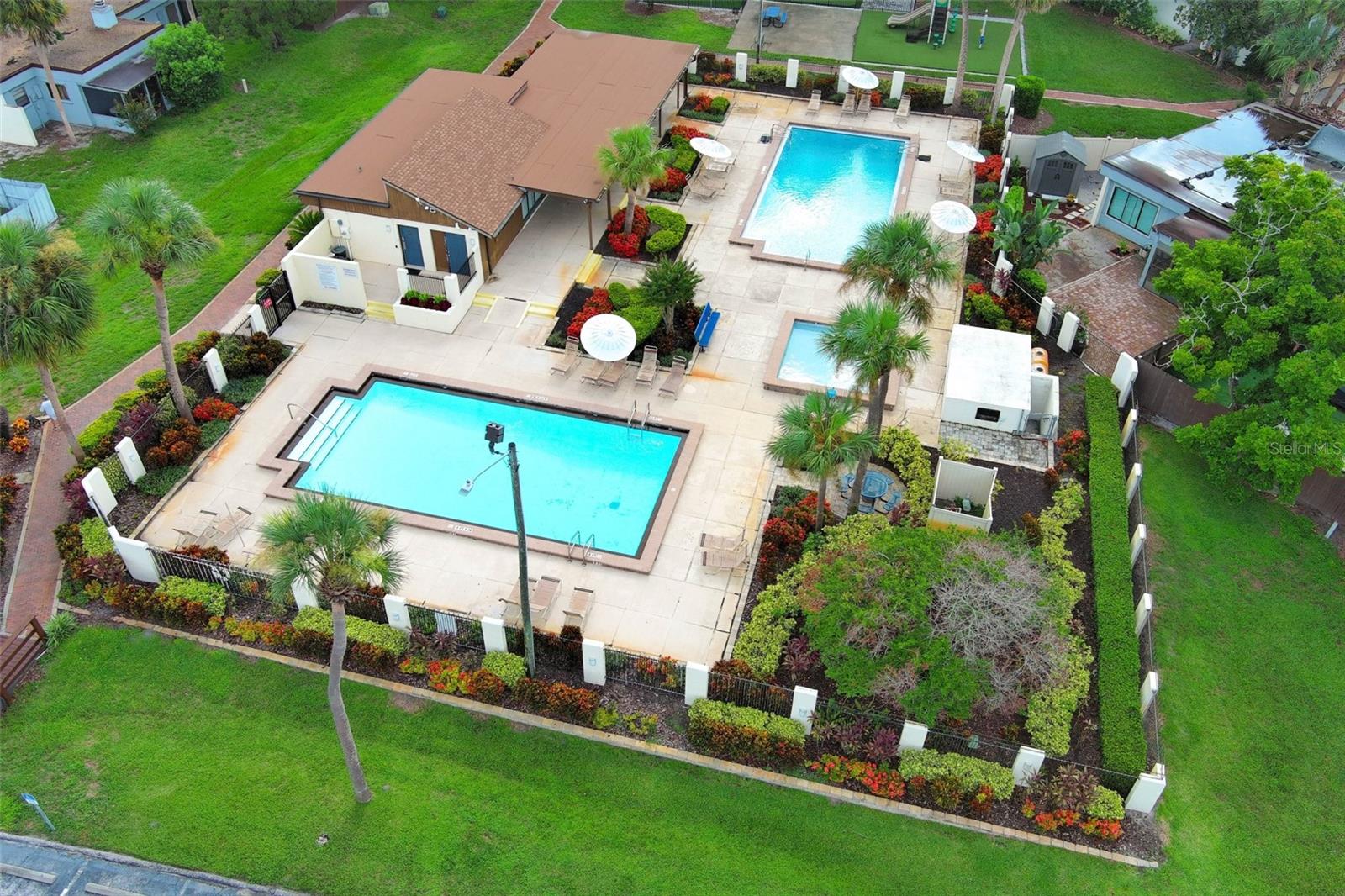 Image 43 of 56 For 2517 Windward Way