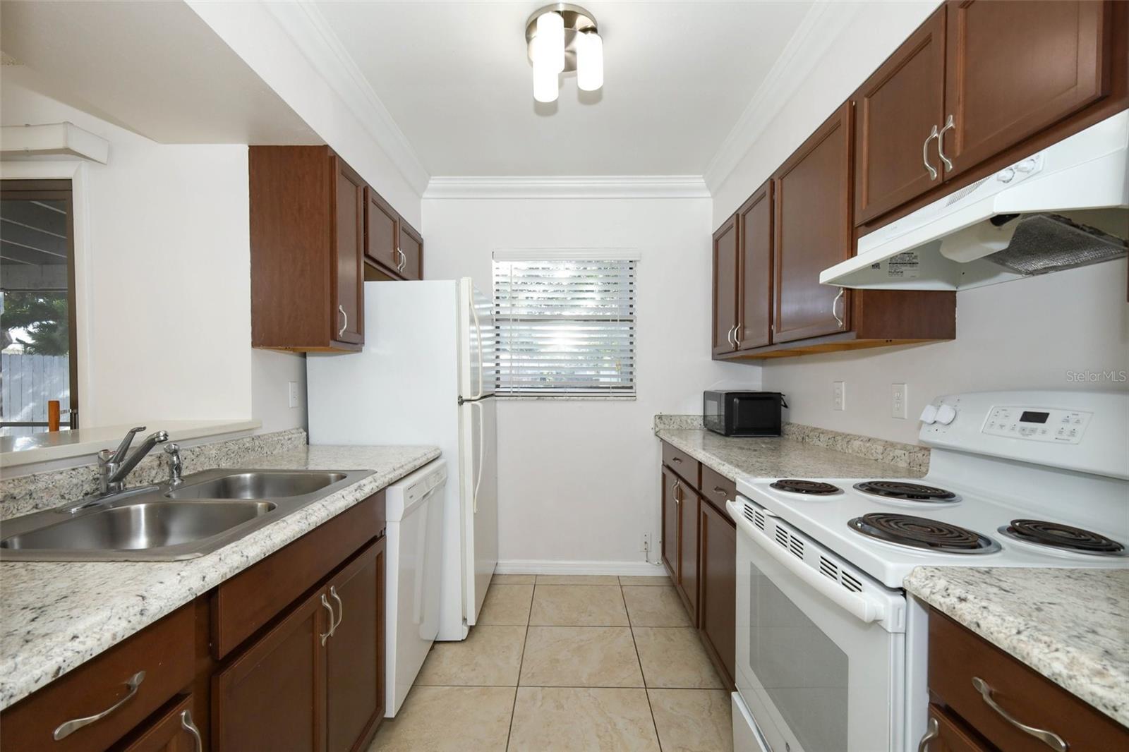 Image 9 of 56 For 2517 Windward Way