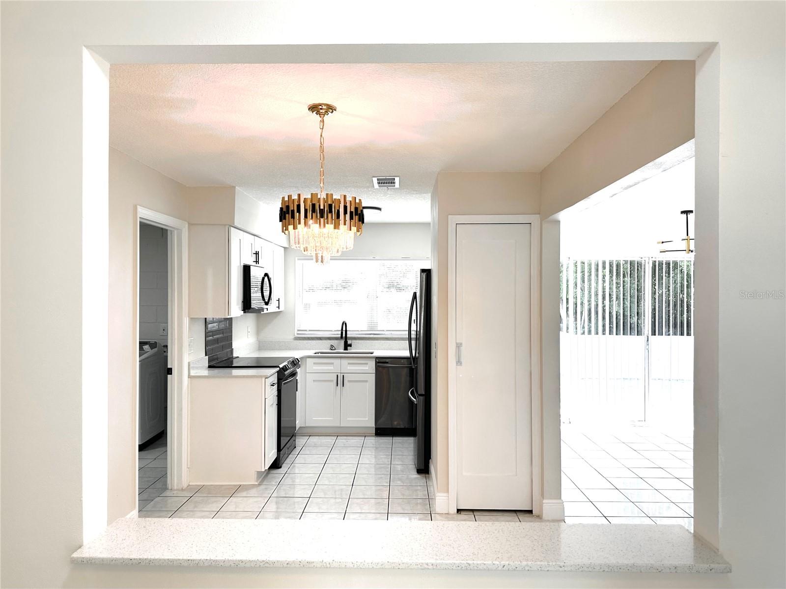 Image 3 of 20 For 4219 Chateau Road