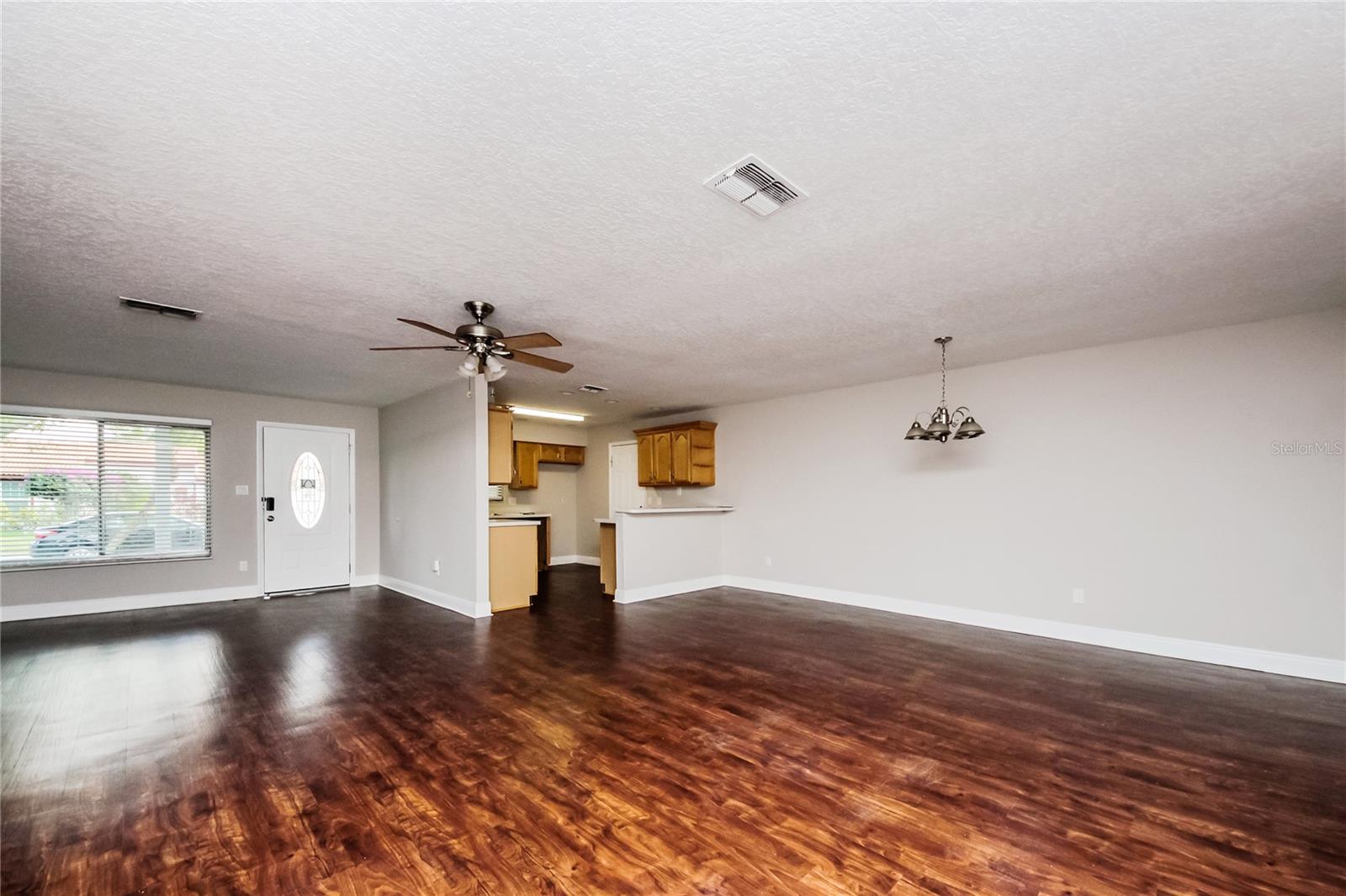 Image 4 of 15 For 10851 Waterford Court