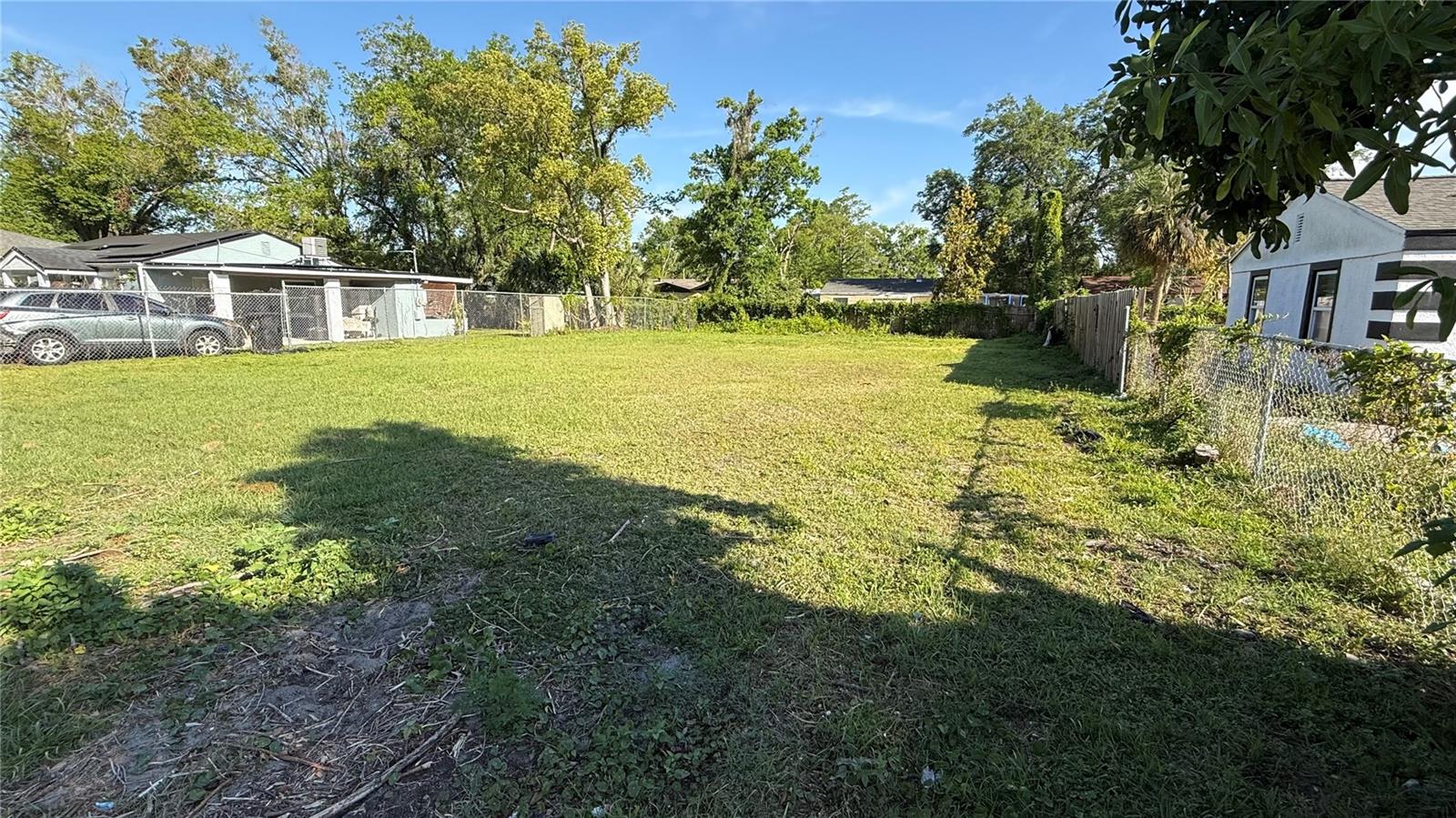 Image 2 of 3 For 2831 Livingston Street 19